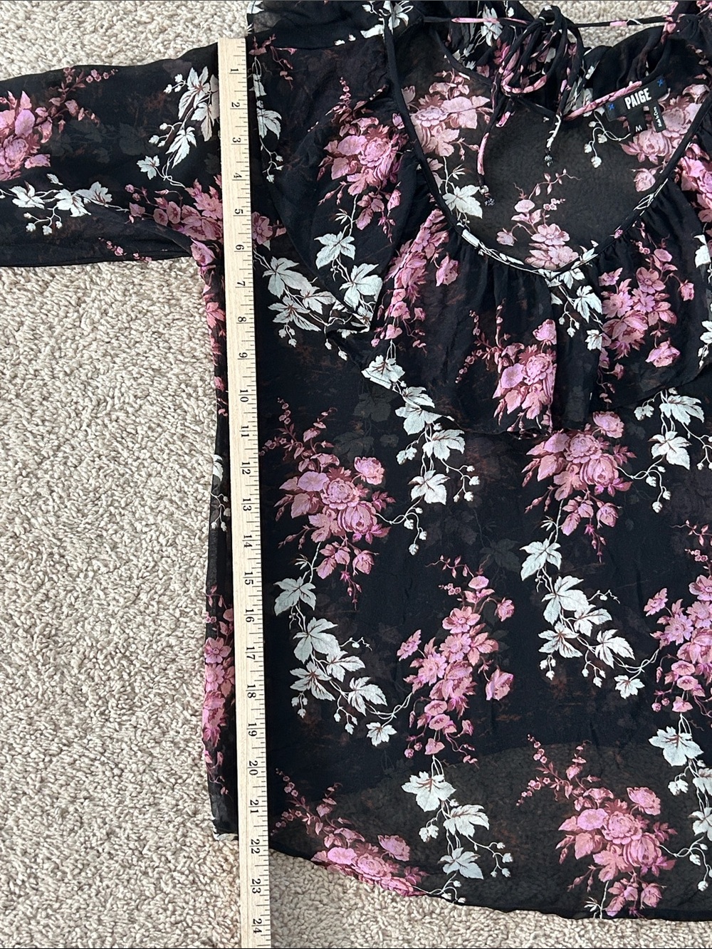 PAIGE 100% Silk Black Floral Ruffle-Neck Blouse with Pink & White‎ Print - Picture 4 of 8